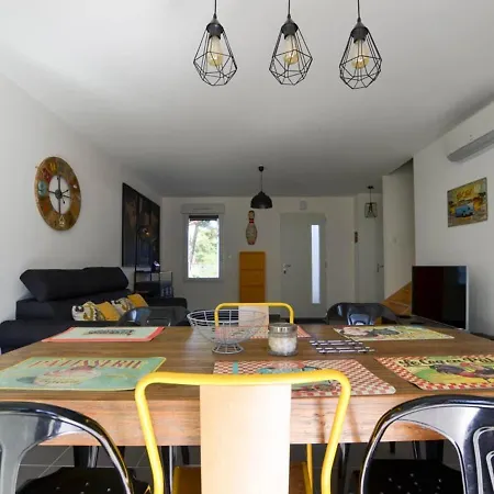 Holiday home Climatisee Confort Avec Jardin, Terrasse Et Wifi A 300m Commerces Et 1km Plages - 6 Pers - Fr-1-705-32