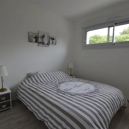 Holiday home Climatisee Confort Avec Jardin, Terrasse Et Wifi A 300m Commerces Et 1km Plages - 6 Pers - Fr-1-705-32
